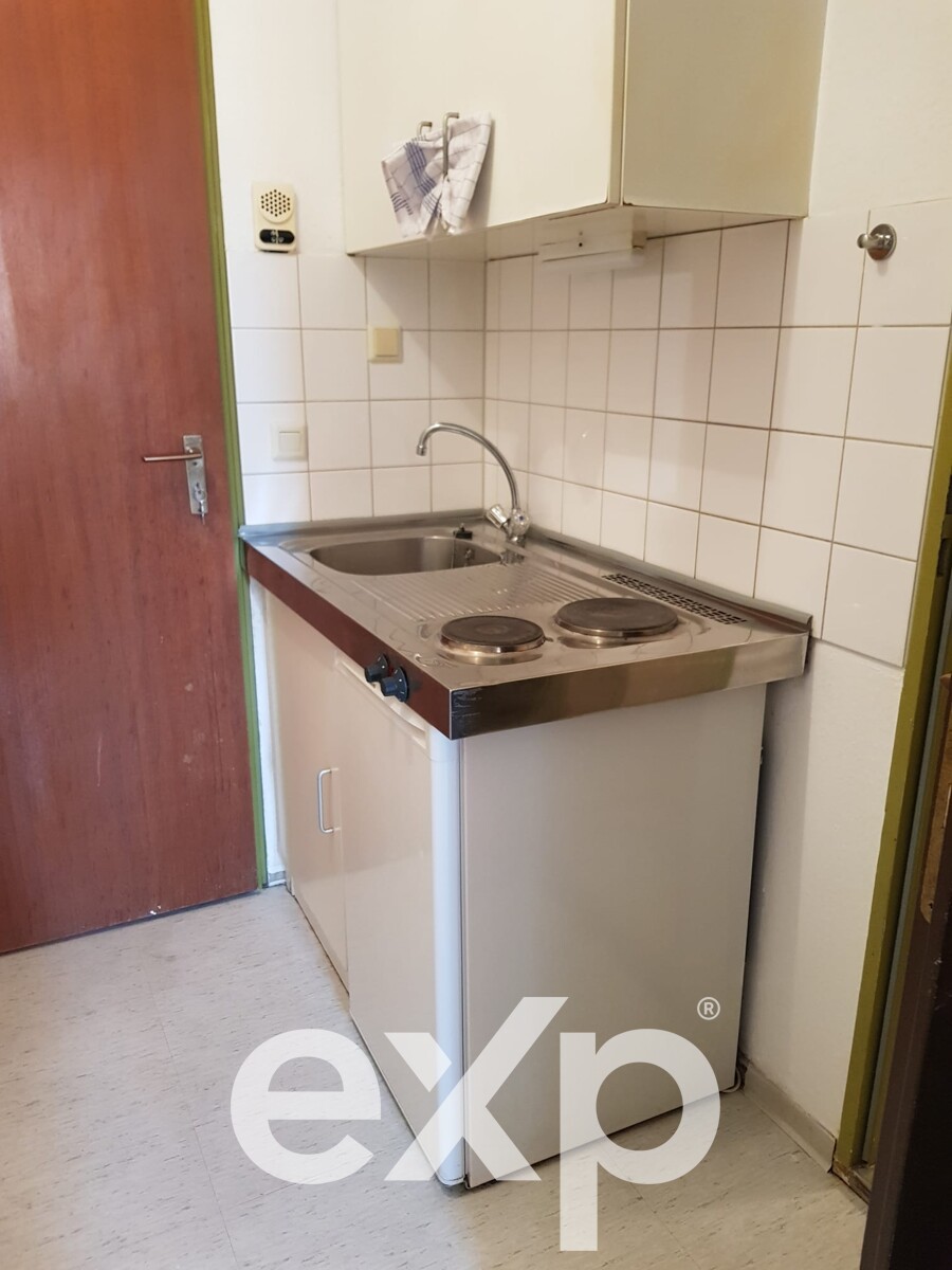 K�chenzeile Etagenwohnung Mainz / Mainz-Laubenheim