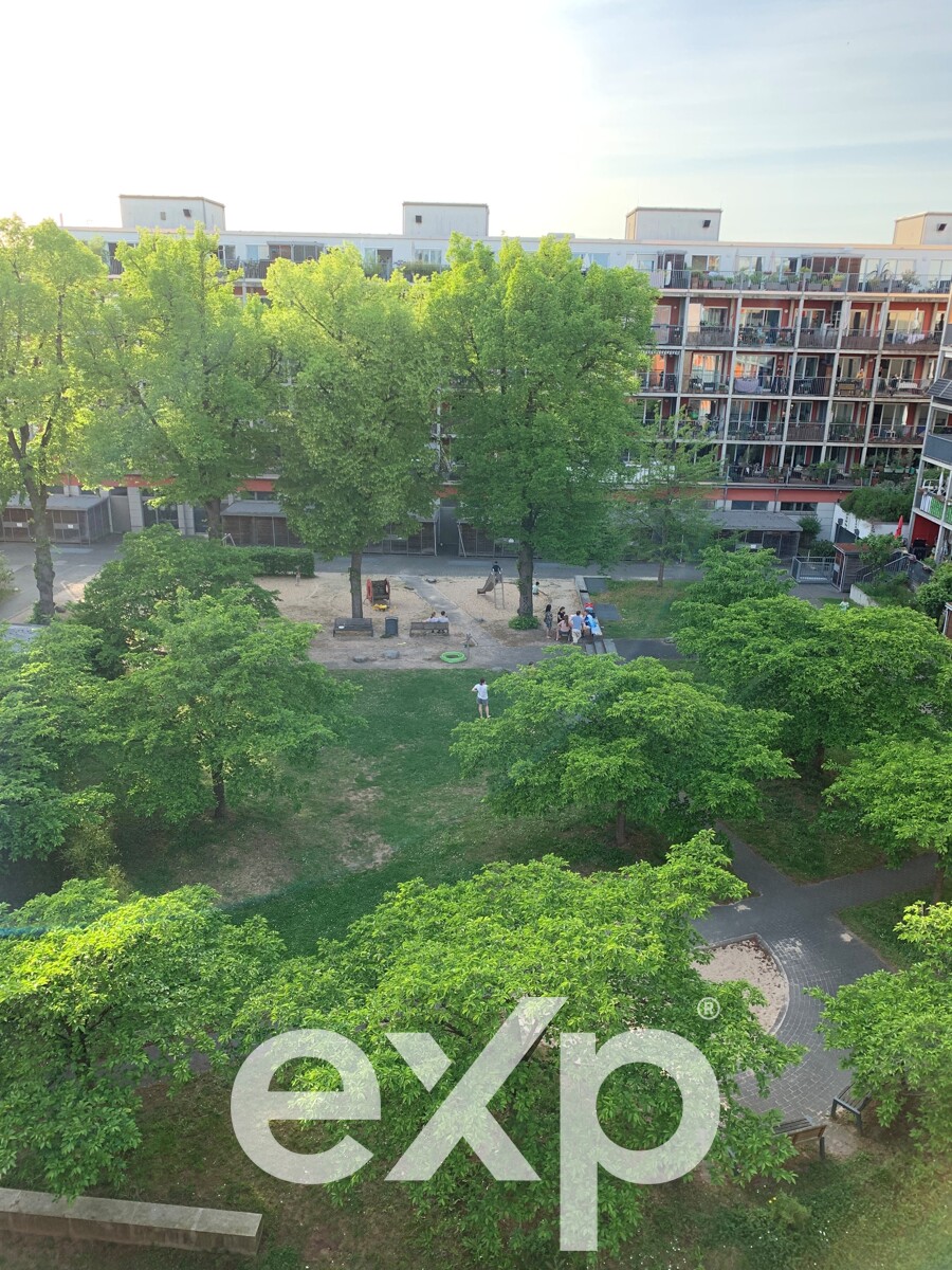 Innenhof Dachgeschosswohnung Frankfurt am Main / Bockenheim